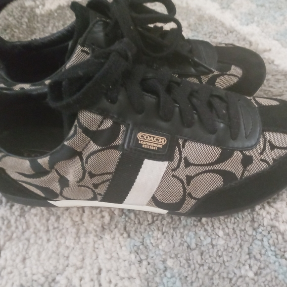 Coach Joss Sneaker - Picture 2 of 5